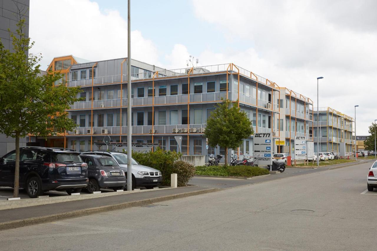 Les Chambres Du Ctn Plan-les-Ouattes Buitenkant foto