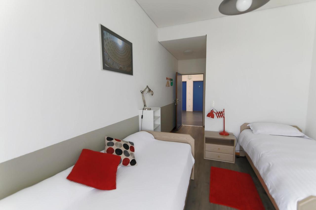 Les Chambres Du Ctn Plan-les-Ouattes Buitenkant foto